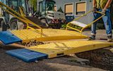 easilift-handles-pair-yellow-traffic-safety-application-ss-p-4