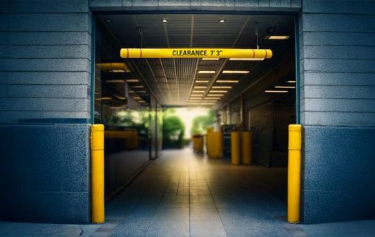 Clearance Bar