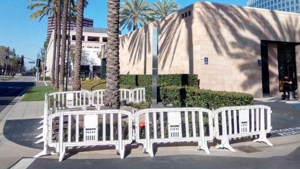 Movit® Plastic Barricades