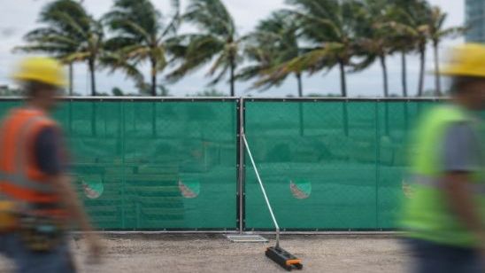 Block 85 Privacy Screen | Half-Moon Wind Vents