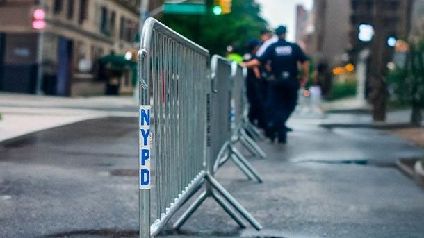  7 ft Metal Barricade | Heavy-Duty | Truckload